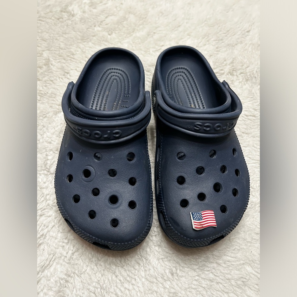 Crocs Unisex Classic Solid Clogs Navy - image 7